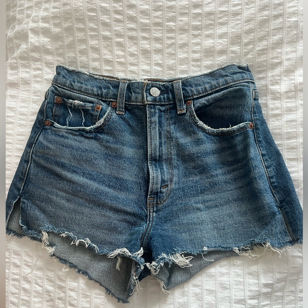 Abercrombie like new high waist denim short. Size 25